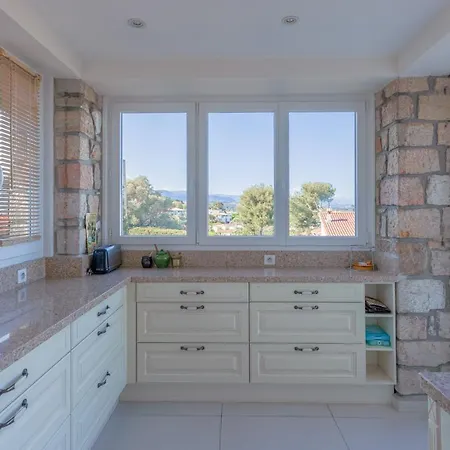 Valentino - Vue Mer- Pool House / Piscine וילה אנטיב